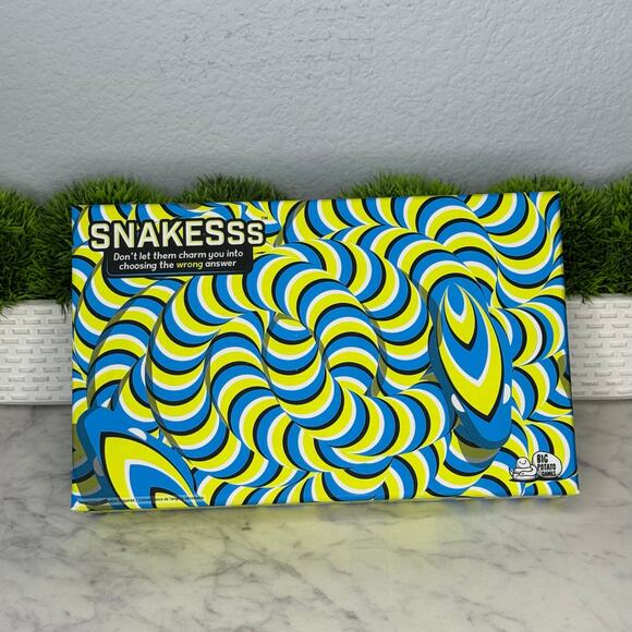 Snakes Board Game - Picture 1 of 5